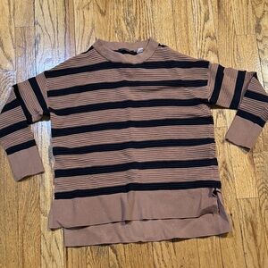 T Tahari camel and Black Knit ribbed sweater